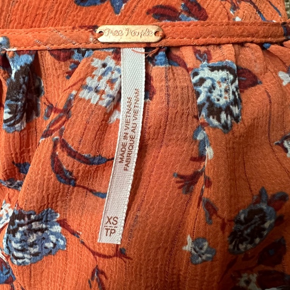 Free People New Final Rose Top - Picture 3 of 3